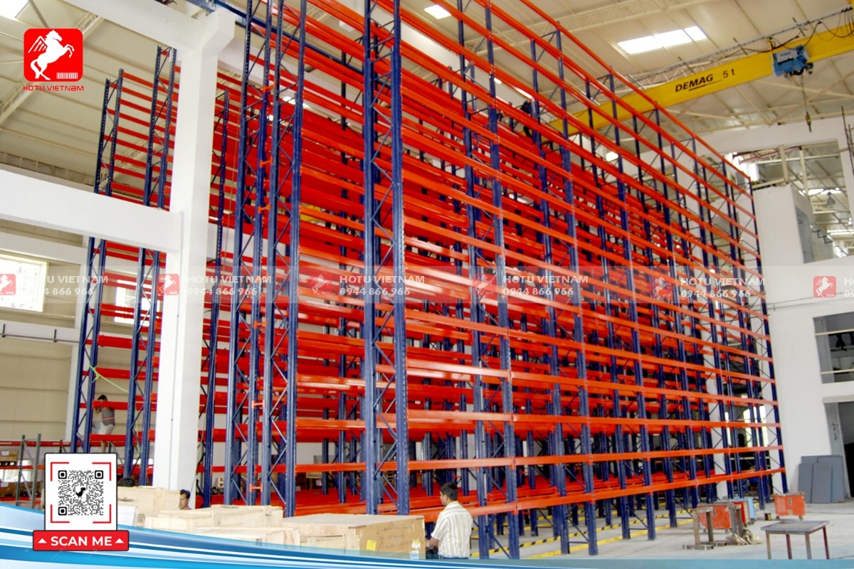 Kệ VNA (Very Narrow Ailse) tải trọng 1 tấn/tầng