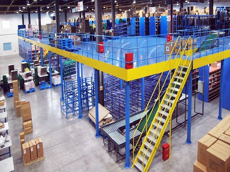 Kệ sàn kết hợp kệ trung bình và kệ selective