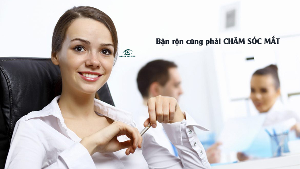 Bí quyết chăm sóc mắt cho cô nàng bận rộn