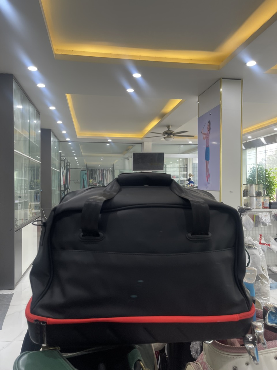 Túi đựng đồ golf Titleist new shop golf hồng nhung new