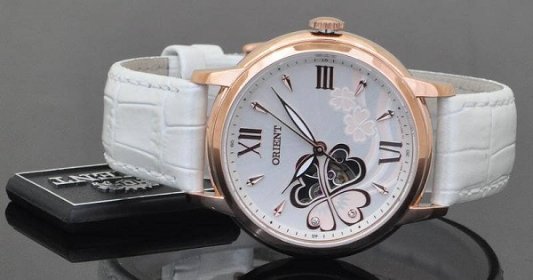Đồng hồ cơ Automatic nữ chính hãng