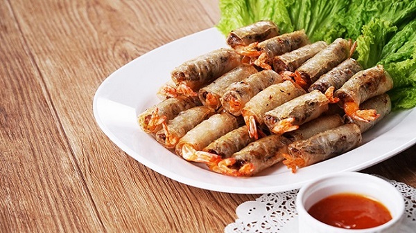 Quán ăn, ẩm thực: Bánh tráng chả ram Mikiri cho chả giò hấp dẫn Cha-ram-tom