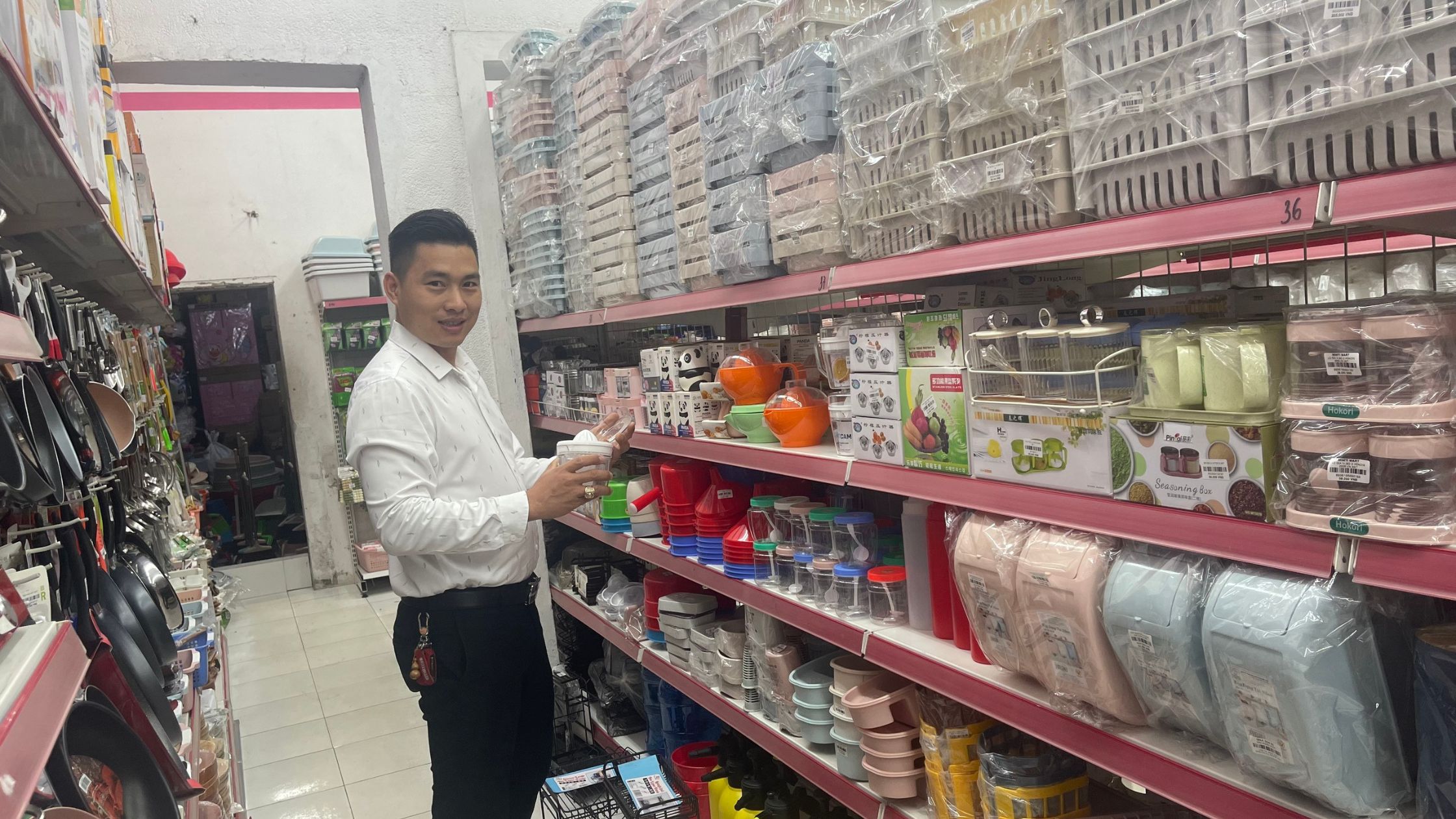 Mở Cửa Hàng Đồng Giá 10K Tại Hà Nội Và TP.HCM bạn cần lưu ý điều gì ?