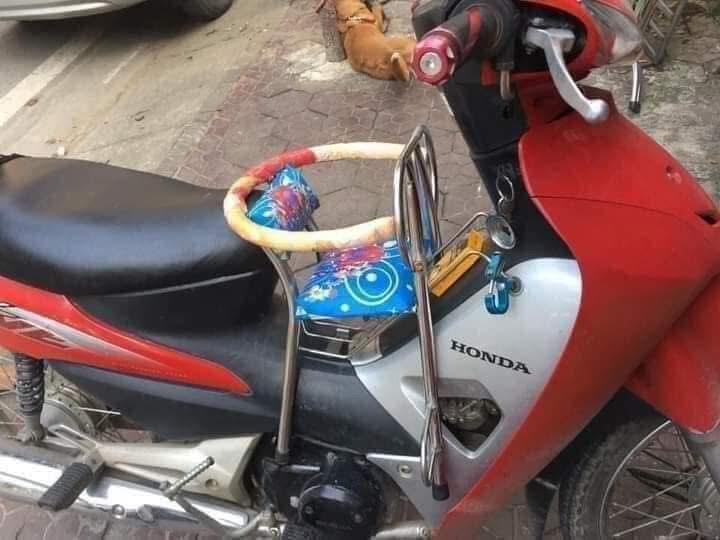 ghế xe số inox( k nhận hàng trả)