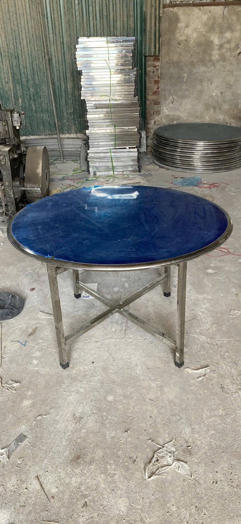 Bàn inox tròn 1m4 chân vuông rời