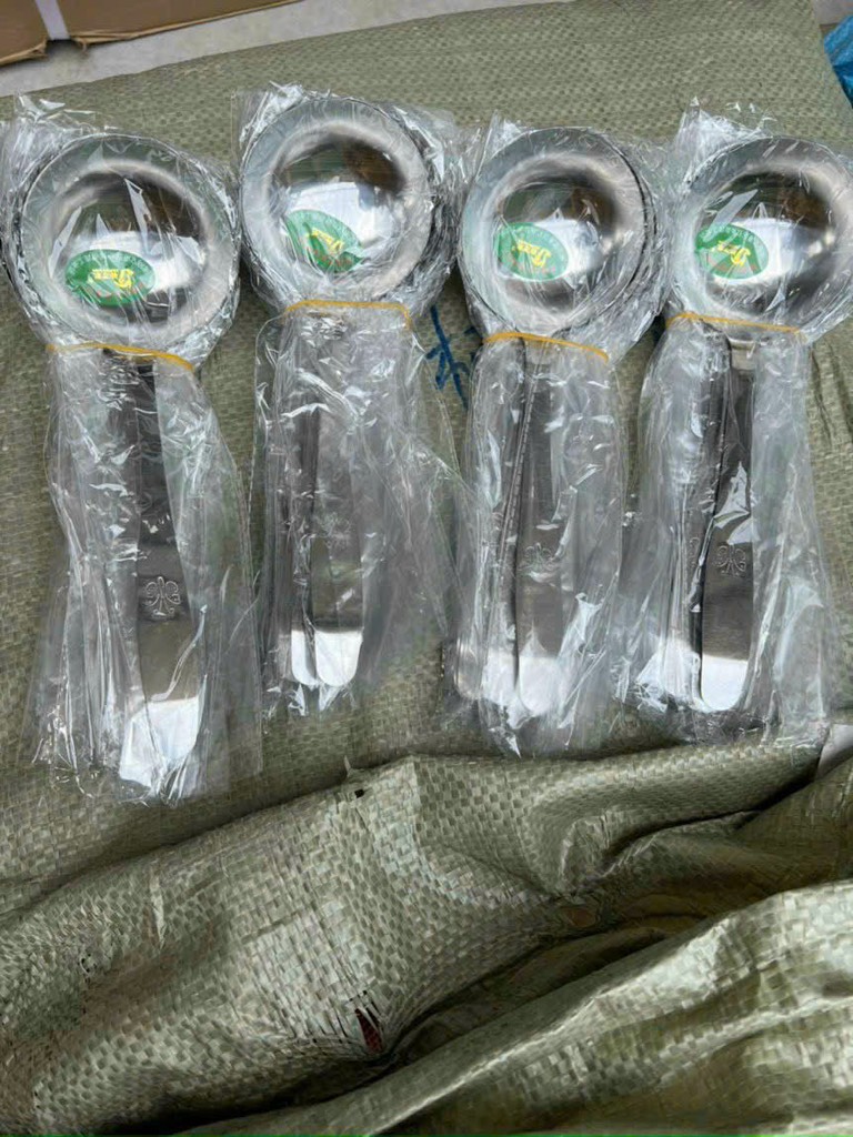 Môi tròn 7