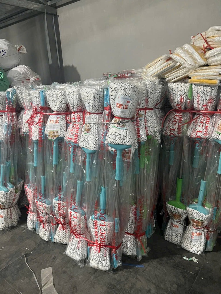 lau vuông đốm PL