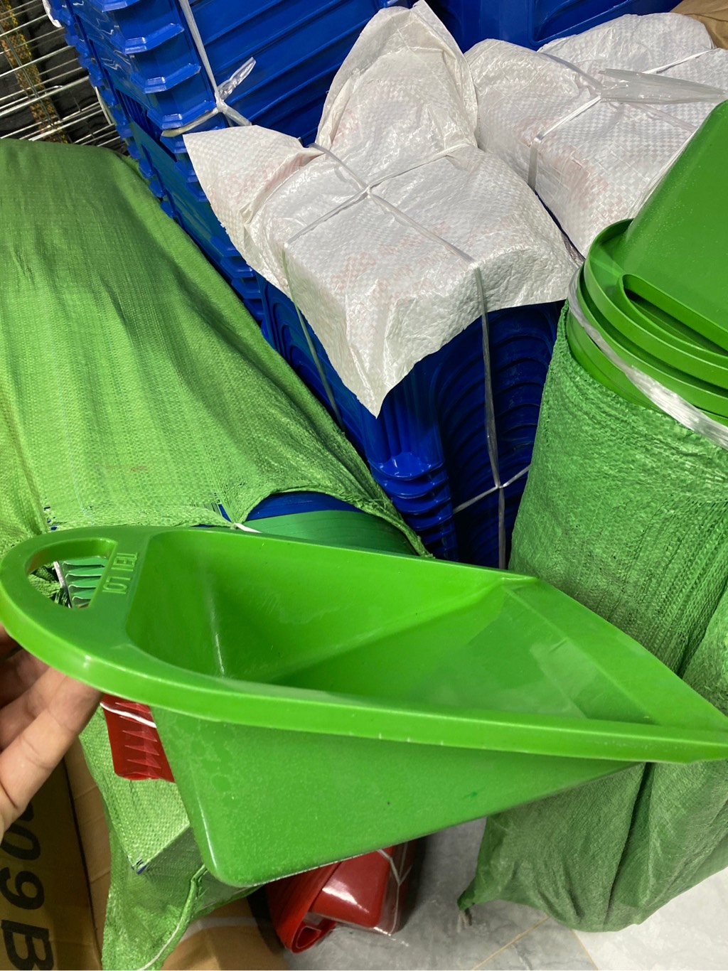 xẻng lỗ TL