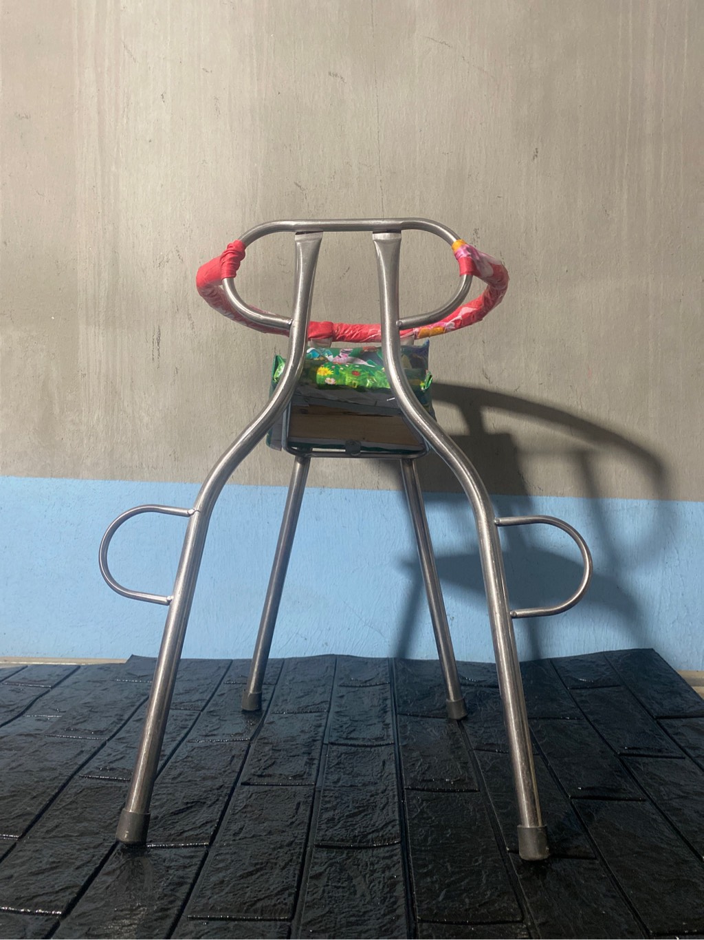 ghế xe lít( k nhận hàng trả)