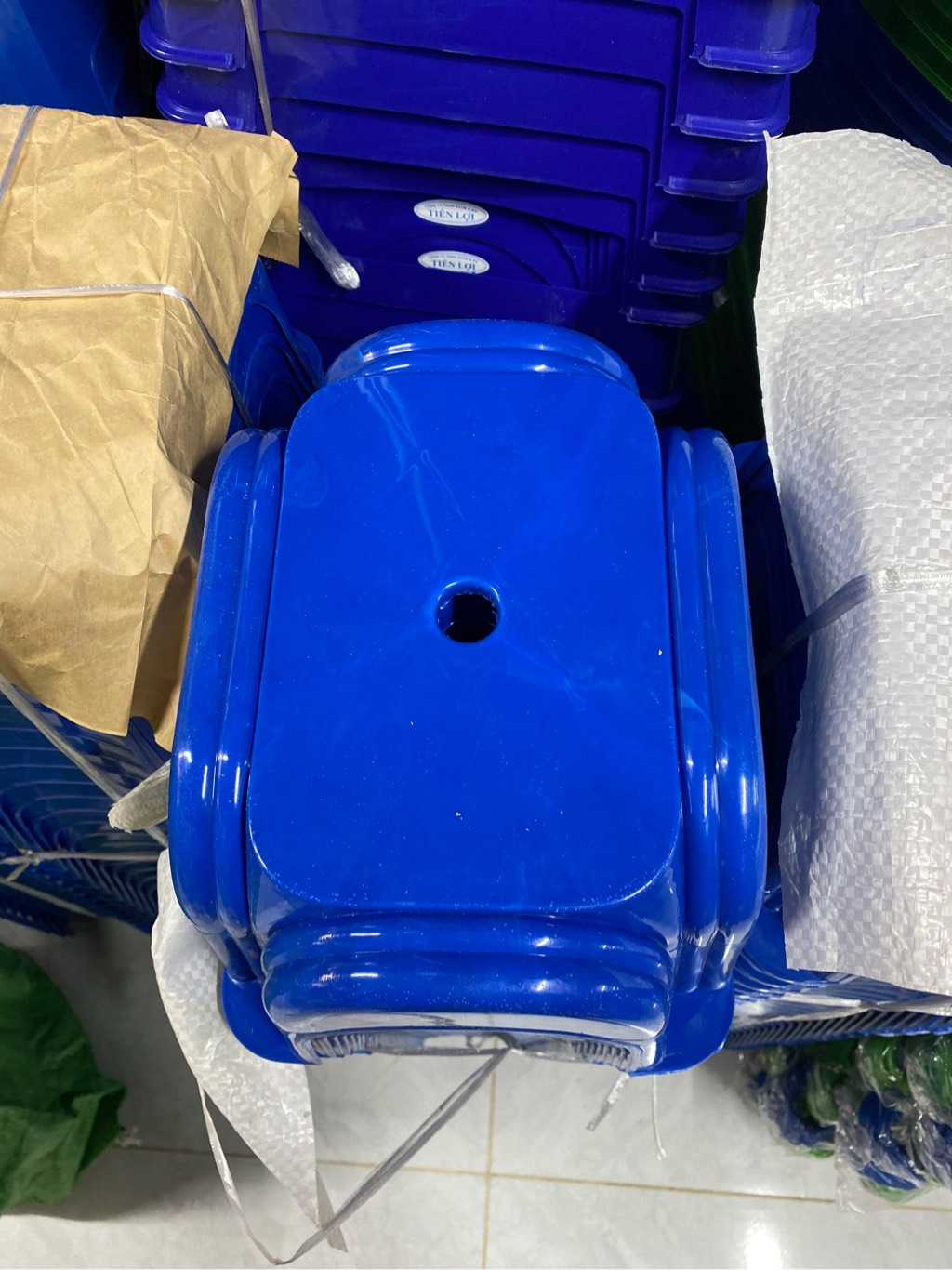 xổm tiến lợi 1 lỗ