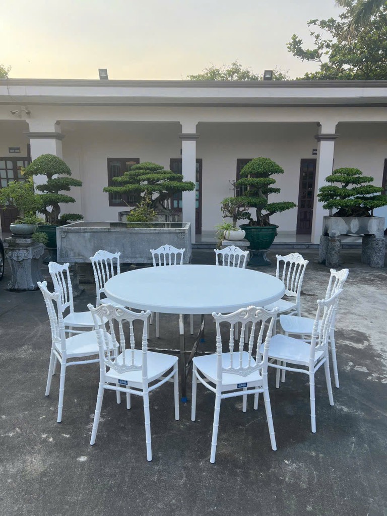 bàn nhựa tròn 120 cm chân liền kẽm sơn tĩnh điện