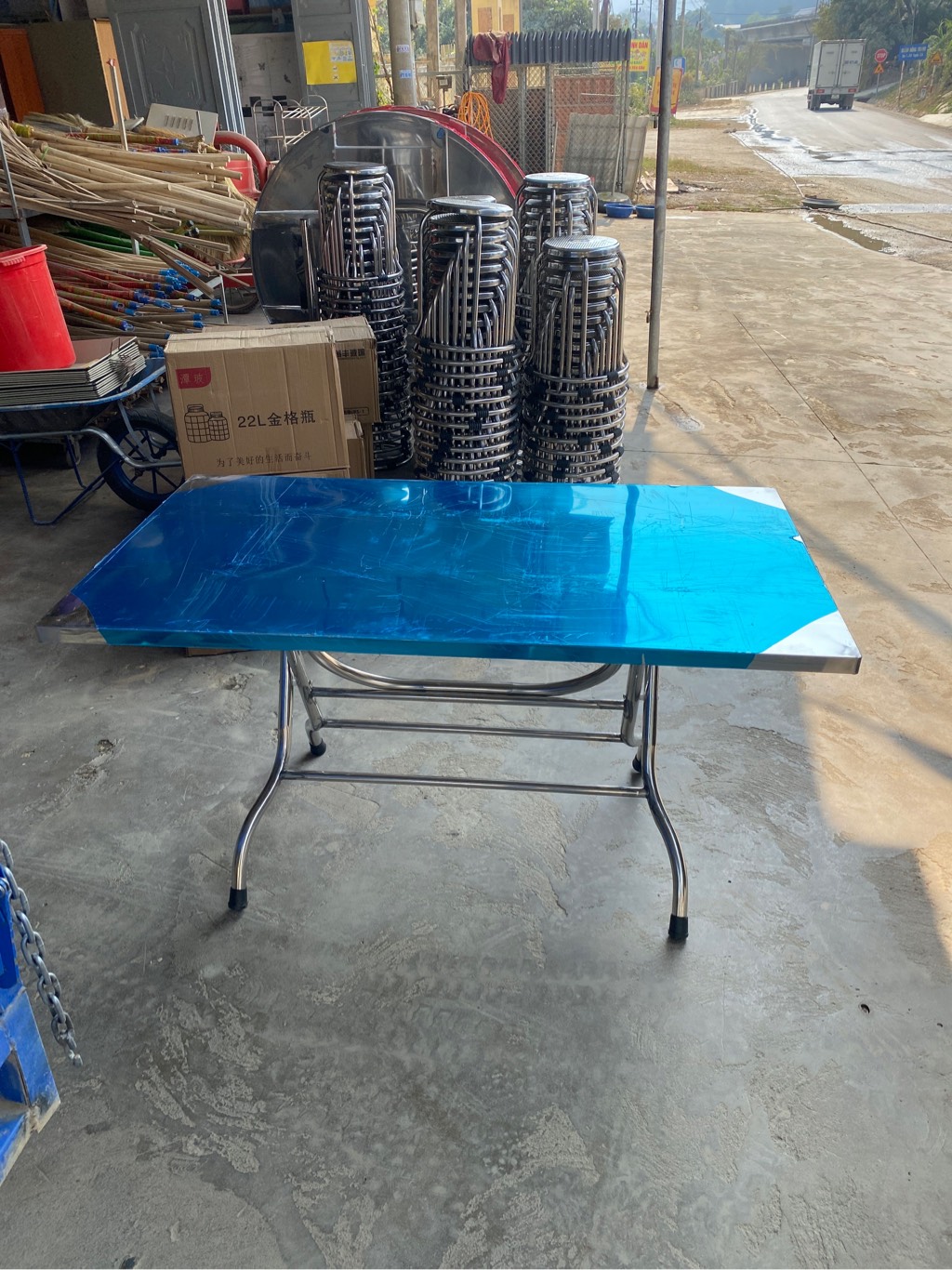 BÀN INOX 80X1m4