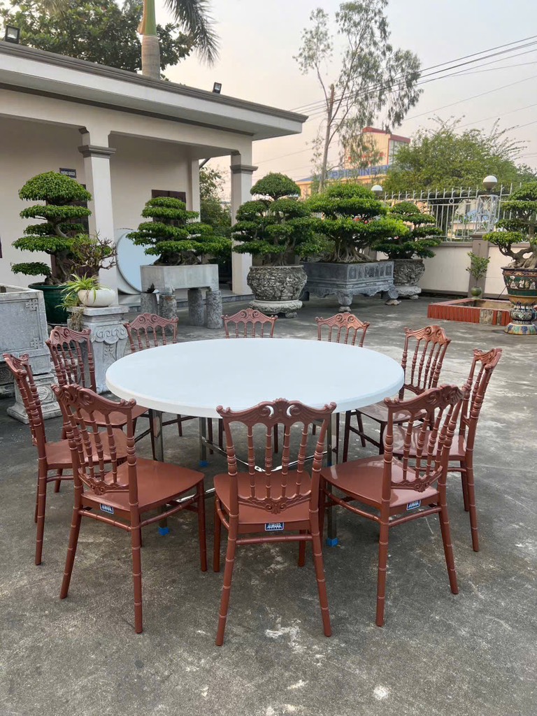 bàn nhựa tròn 140 cm chân liền kẽm sơn tinh điện