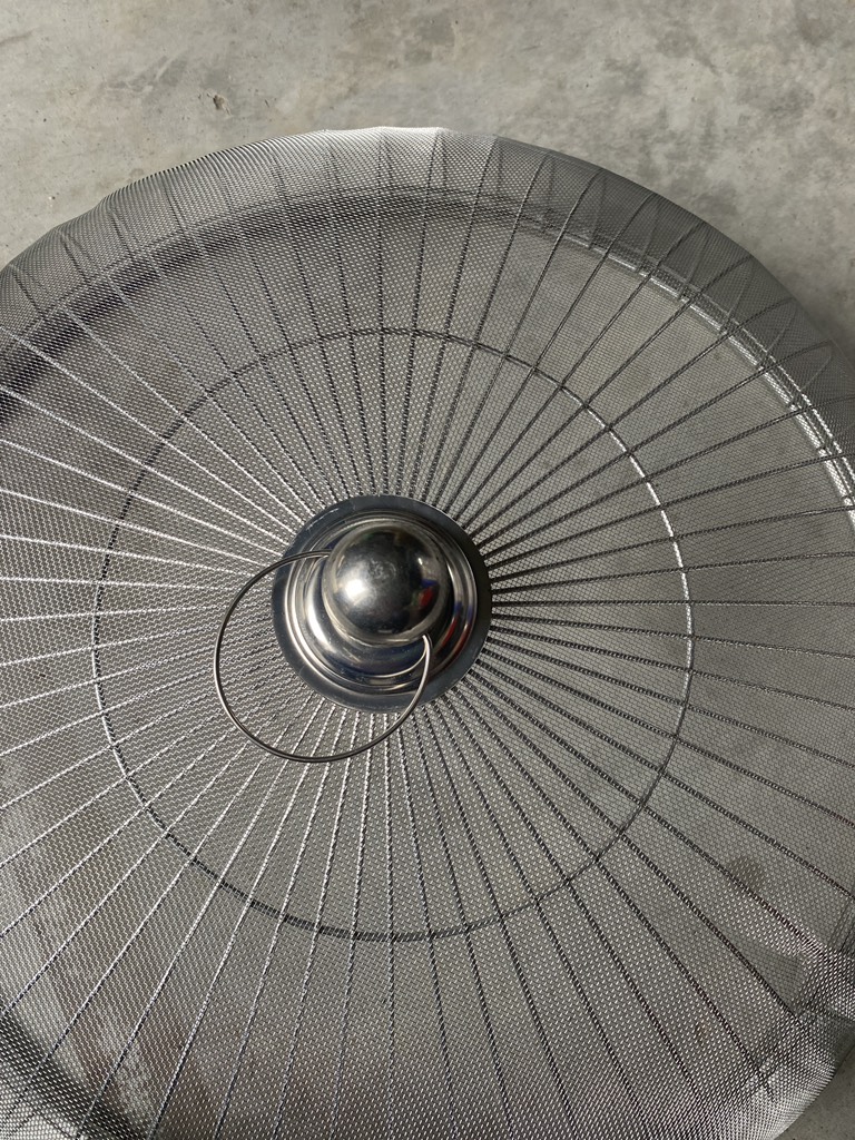 lồng bàn lưới tp