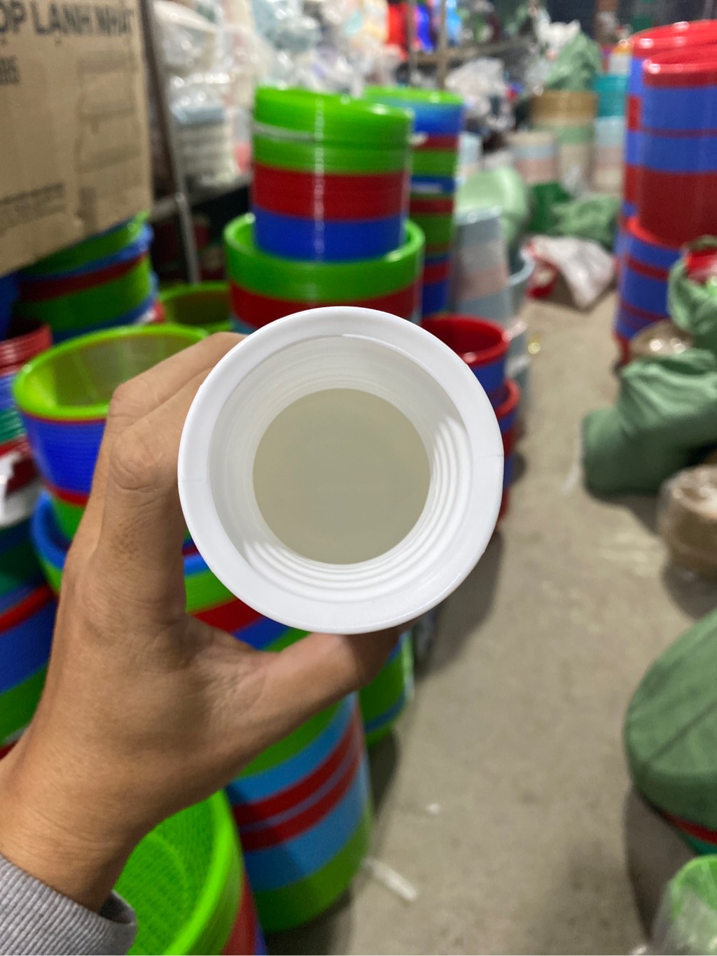 BÌNH CẮM HOA XOẮN 0093
