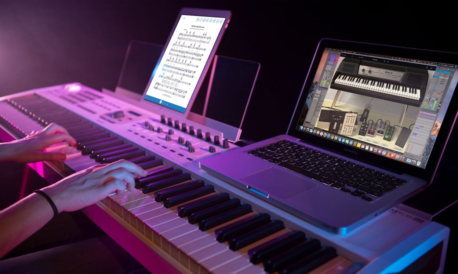 Midi Keyboard Arturia Keylab 88 MK2 công cụ đắc lực của nghệ sĩ 