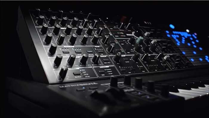 Arturia MatrixBrute Noir Edition | Synthesizer giá cực tốt