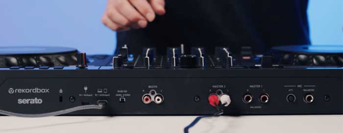 Bàn DJ AlphaTheta DDJ-GRV6 đa dạng các cổng kết nối 