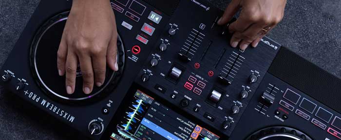Bàn DJ Độc Lập Numark Mixstream Pro+ hoạt động mượt mà giúp bạn tạo ra những sản phẩm chất lượng
