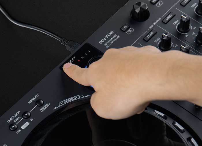 Bàn DJ Pioneer DJ DDJ-FLX6-GT thêm điểm nhấn Merge FX giúp các DJ tự tin thể hiện cá tính 