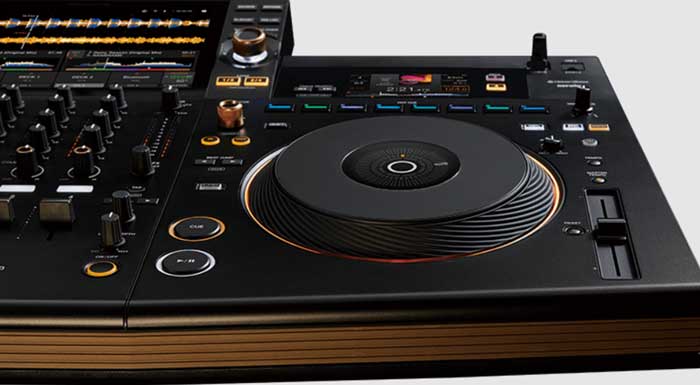 Bàn DJ Độc Lập Pioneer DJ OPUS-QUAD tích hợp tính năng điều chỉnh hiệu ứng đáp ứng mọi nhu cầu của bạn
