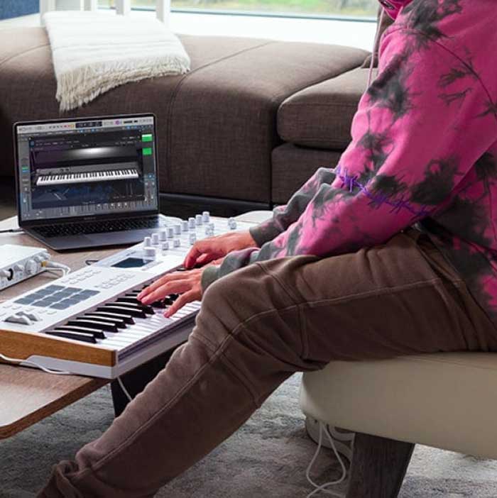 Bàn phím Midi Arturia Keylab 61 MK3 được tặng kèm phần mềm miễn phí khi sở hữu
