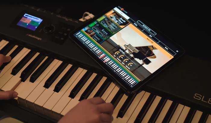 Bàn Phím Midi Studiologic SL88 Grand kết nối với nhiều thiết bị thông minh