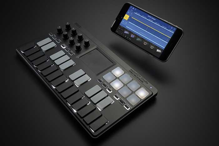 Đàn Midi Korg nanoKEY Studio Bluetooth/USB kết nối dễ dàng với các thiết bị thông minh nhờ bluetooth