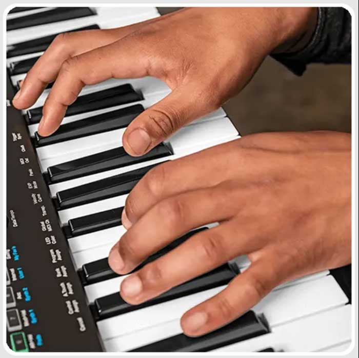 Các phím của Đàn Midi Nektar Impact GXP61 cho bạn cảm giác tựa như một chiếc piano thực thụ
