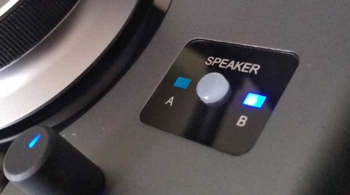 Sound Card Fluid Audio SRI-2 trang bị thêm nút chuyển âm thanh 