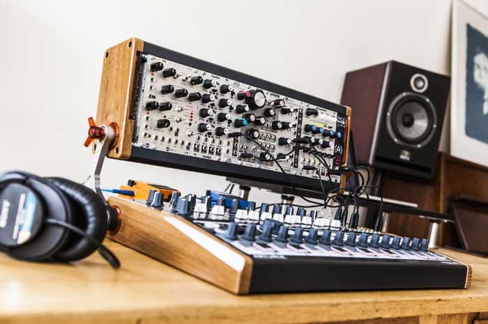 Hộp Rack Arturia RackBrute 3U Noir | Chính hãng - Trả góp 0%