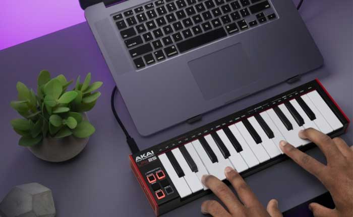 Midi Keyboard Akai LPK25 là thiết bị mà các nhạc sĩ tin dùng