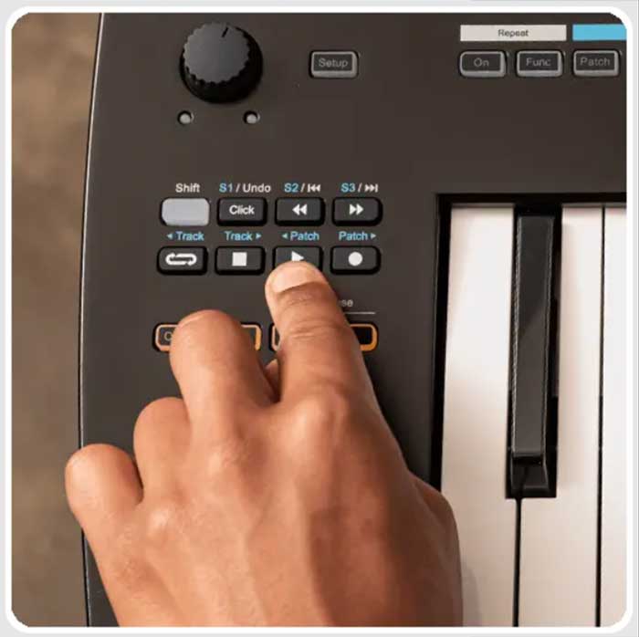 Keyboard controller Nektar Impact GXP88 có núm vặn và nút điều khiển chắc chắn giúp các nhạc sĩ thoải mái sáng tạo