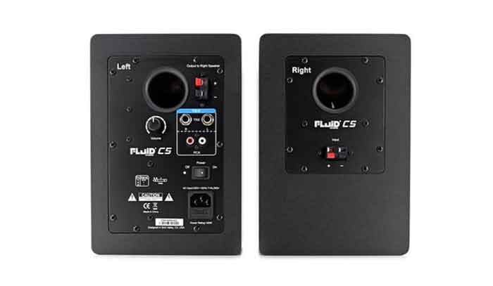 Loa kiểm âm Active Fluid Audio C5 - 5 Inch trong hình đang mô tả chi tiết mặt sau của một cặp loa c5 có những gì 