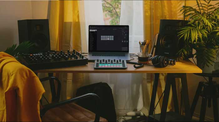 Adam T5V Studio Monitors thích ứng được với nhiều môi trường
