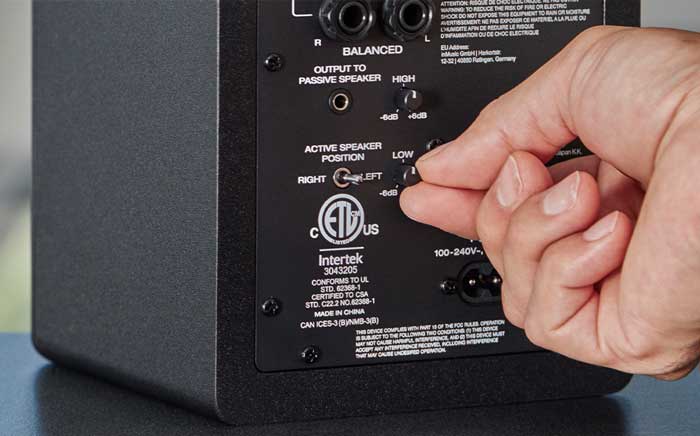 Núm vặn tinh tế của Loa kiểm âm M-Audio BX3 