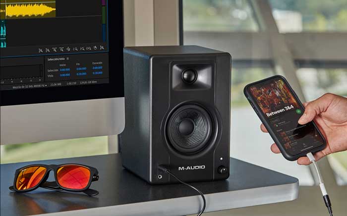 Loa kiểm âm M-Audio BX3 khả năng tương thích với nhiều thiết bị