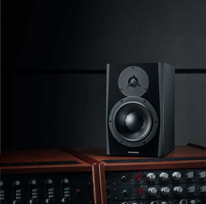 Loa kiểm Âm Dynaudio LYD 8 thiết kế khiến kỹ thuật viên yêu thích