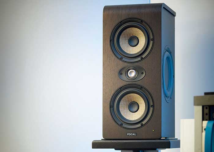 Loa kiểm Âm Focal Shape Twin đang được các nhà sản xuất âm nhạc trẻ ưa chuộng