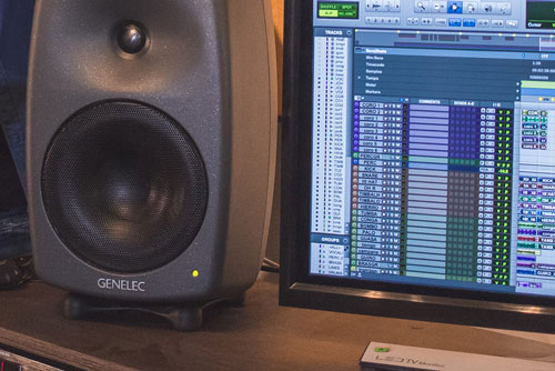 Loa kiểm âm Genelec 8340A SAM™ tương thích với đa thiết bị 
