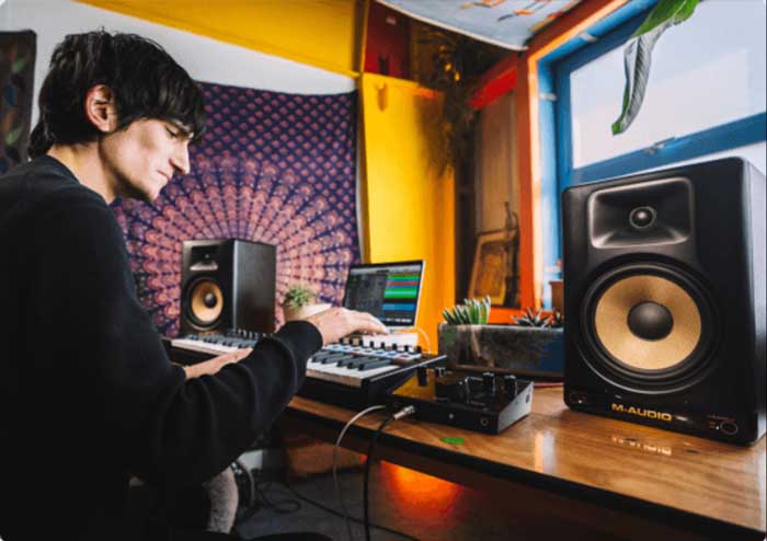 Loa Kiểm âm M-Audio FORTY SIXTY người bạn đồng hành không thể thiếu của tôi khi làm việc tại nhà