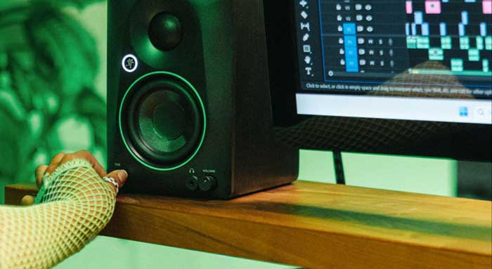 Loa Kiểm Âm Mackie CR5BT Gen 3 - Studio Monitor Có Bluetooth