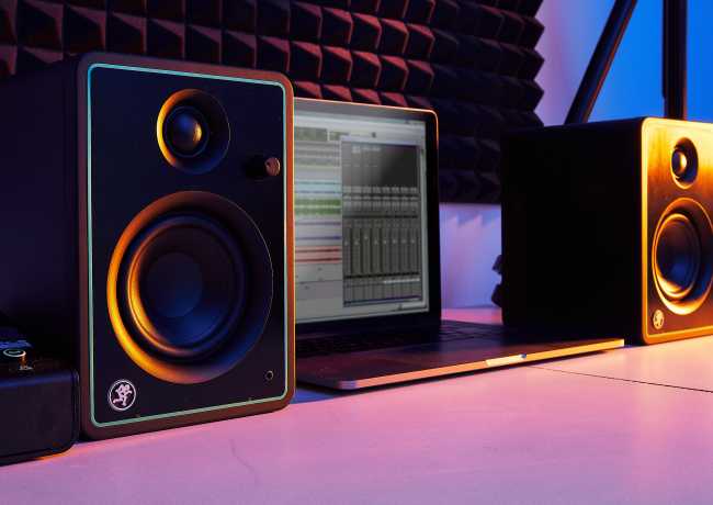 Loa kiểm âm Mackie CR8-XBT Studio Monitor giá tốt tại TP.HCM