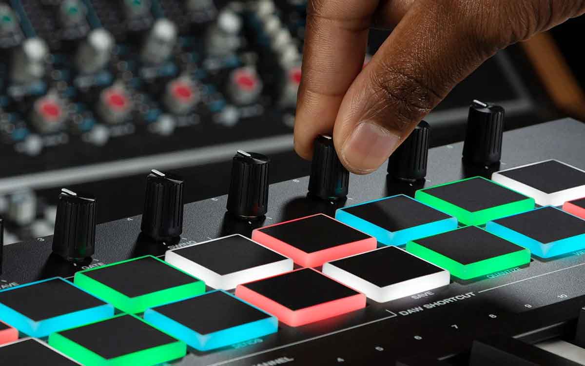 M-Audio Oxygen Pro 49 | Midi Controller | Trả góp 0% 