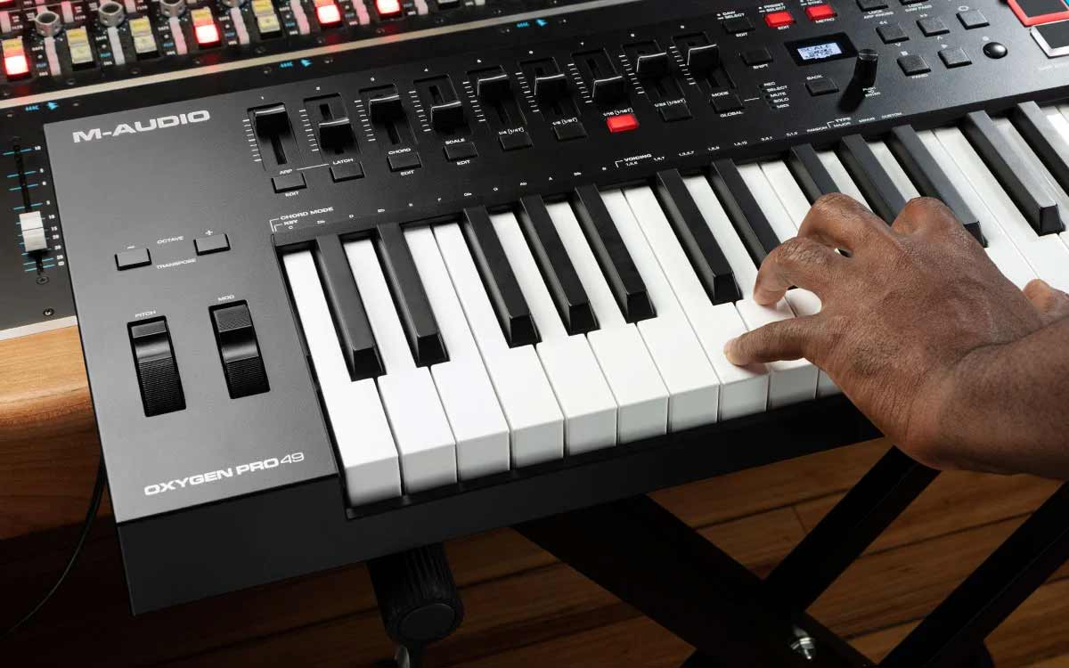 M-Audio Oxygen Pro 49 | Midi Controller | Trả góp 0% 