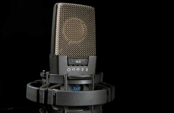 Micro AKG C414 XLS chất lượng từ thiết kế đến âm thanh 