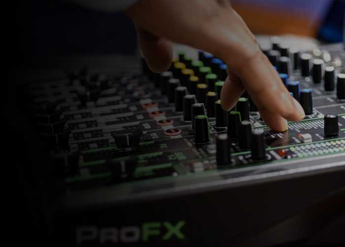 Mixer Thu âm Mackie ProFX12V3+ là bàn trộn toàn năng cho phòng thu và biểu diễn