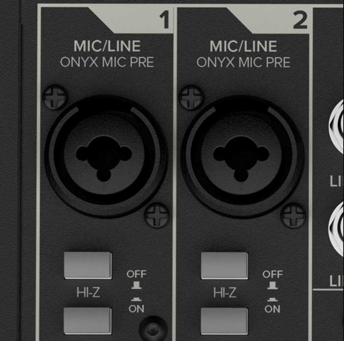 Mixer Thu âm Mackie ProFX12V3+ còn có cổng kết nối micro