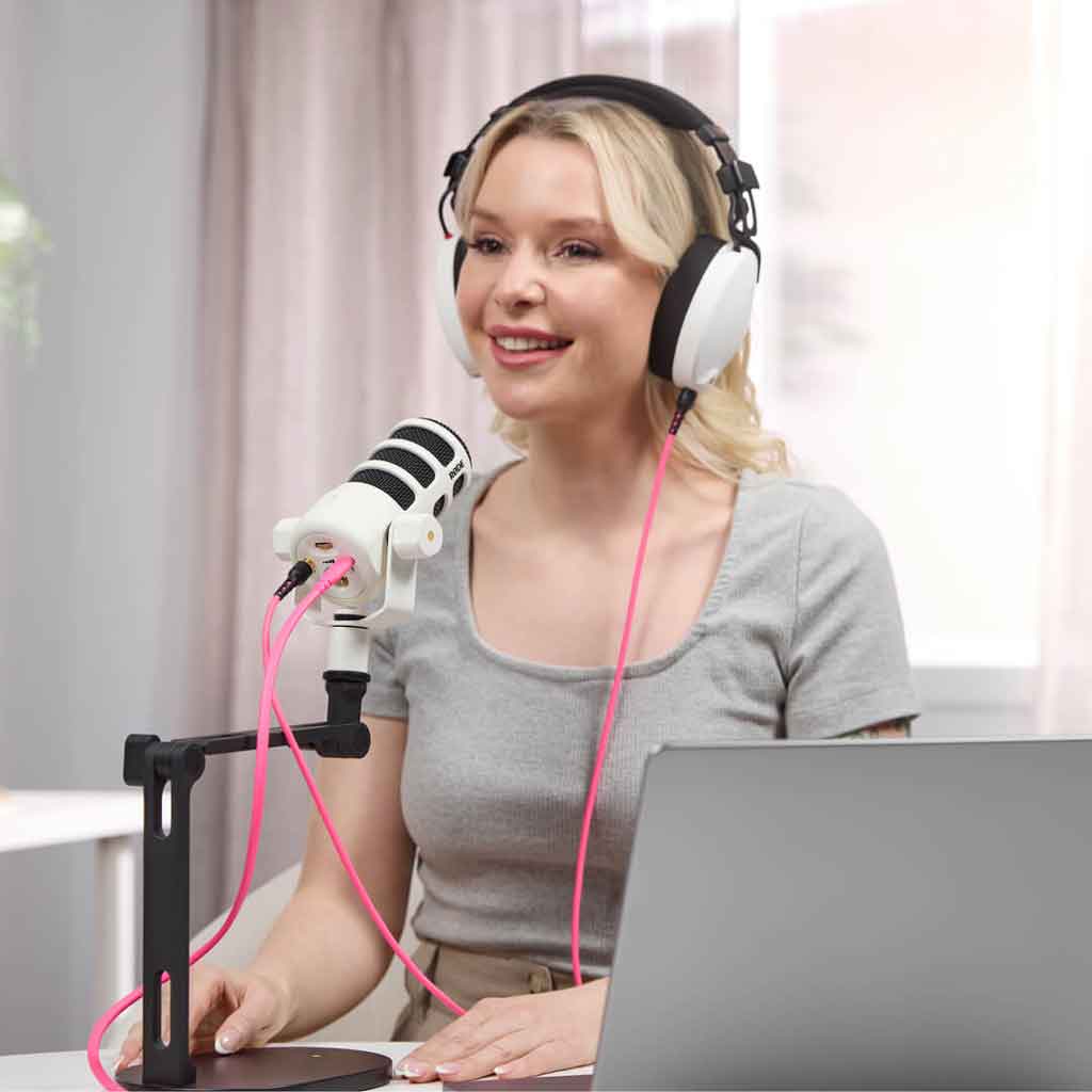 Micro Thu âm RODE PodMic USB micro có hai màu trắng đen giúp bạn thay đổi theo ý của mình