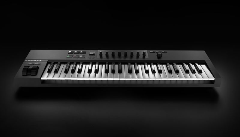 Native Instruments Komplete Kontrol A49 Midi Controller giá rẻ hàng chính hãng